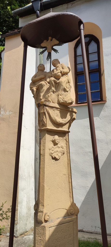 Trojičný stĺp pri kostole, Liptovský Michal 04