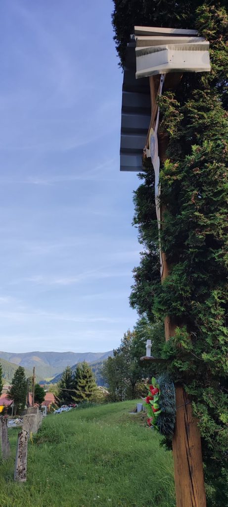 Kríž na starom cintoríne, Liptovská Osada 03