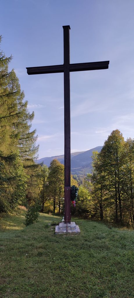 Kríž v sedle Prievalec, Liptovská Osada 04 Kríž v sedle Prievalec, Liptovská Osada 04