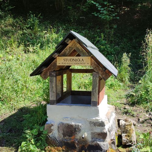 Studnička pod Klucmanovou, Černová