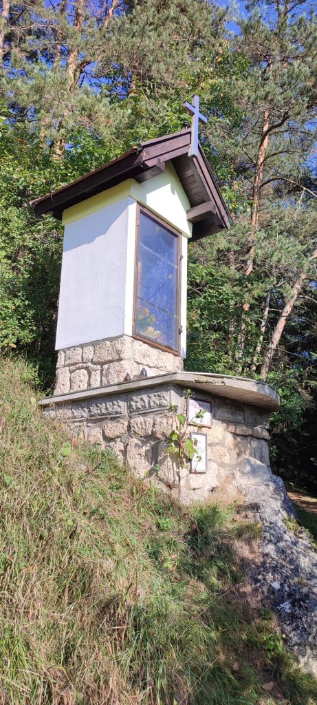 Kaplnka pod kalváriou, Lisková 04 Kaplnka pod kalváriou, Lisková 04