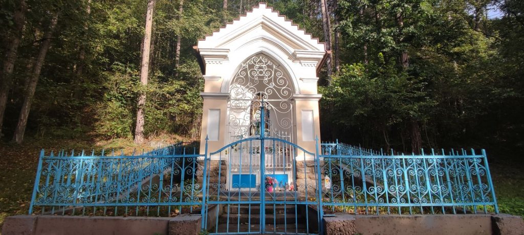 Kaplnka pri Ostrej skale, Lisková 04
