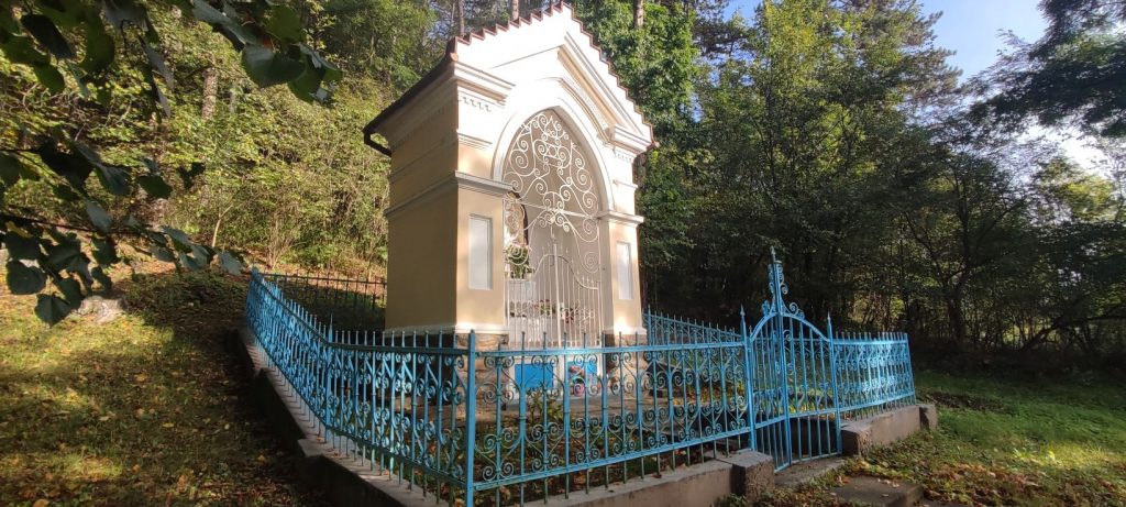 Kaplnka pri Ostrej skale, Lisková 05