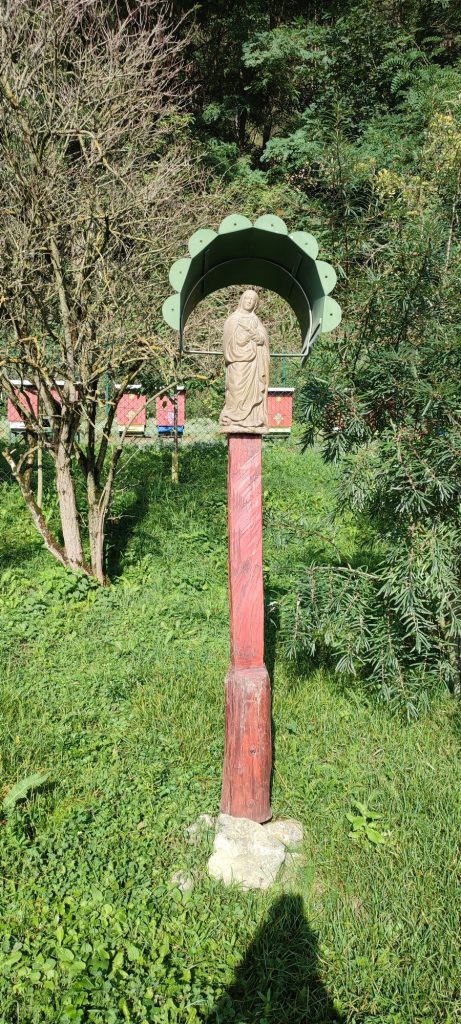Zastavenie pri Ostrej skale, Lisková 02