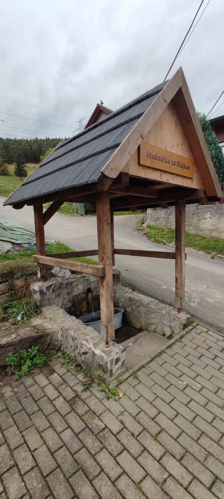 Studnička za Majkov, Černová 04