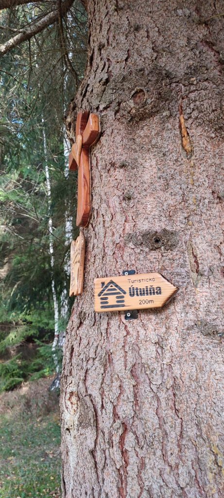 Zastavenie Hubovský okruh 8, Hubová 02 Zastavenie Hubovský okruh 8, Hubová 02